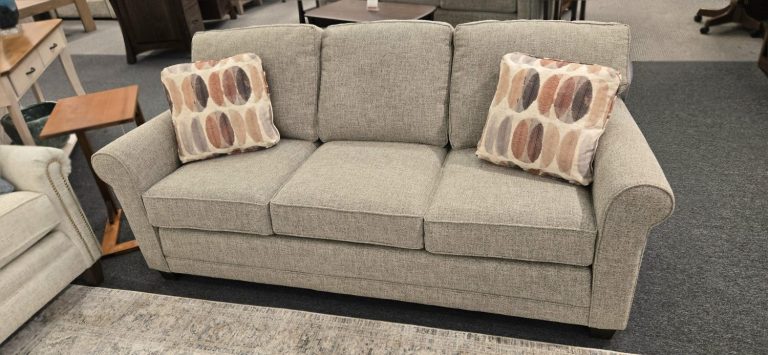 Style 366 Sofa