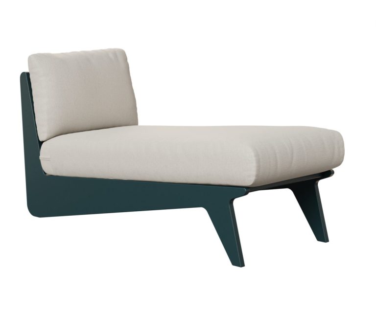 Holland Chaise by Berlin Gardens