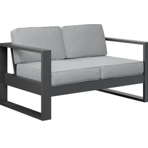 Camden Loveseat by Berlin Gardens