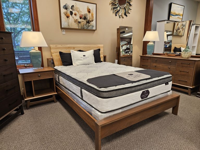 Taunton Bedroom Set