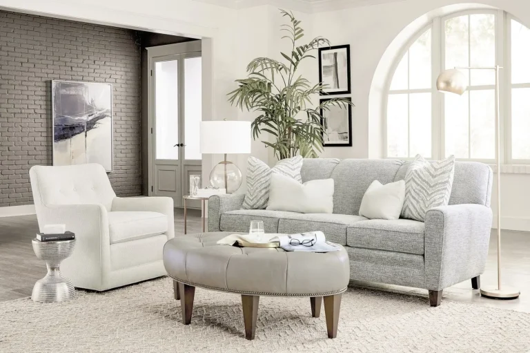 Style 225 Sofa
