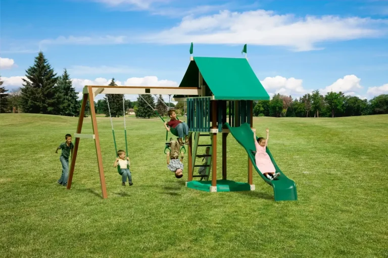 Amish Playmor Lovely Retreat Outdoor Playset